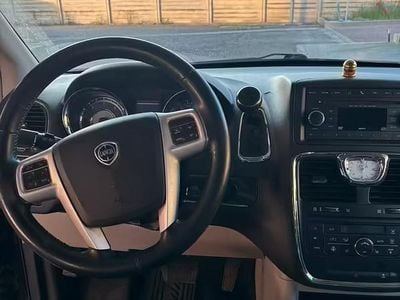 Usata Lancia Voyager 177 CV (130 kW) 2014 Nero Monovolume