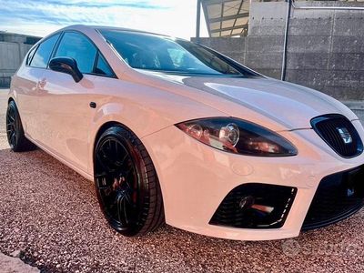 Usata Seat Leon CUPRA 241 CV (177 kW) 2011 Bianco Berlina