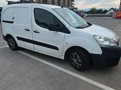 Usata Peugeot Partner 99 CV (72 kW) 2017 Monovolume