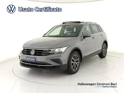 Usata VW Tiguan Life 150 CV (110 kW) 2021 Grigio SUV