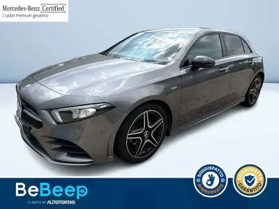 Usata Mercedes A180 Premium 116 CV (85 kW) 2022 Grigio metallizzato Berlina