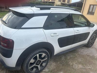 Usata Citroën C4 100 CV (73 kW) 2017 Bianco Berlina