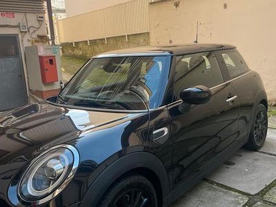 Usata Mini ONE 75 CV (55 kW) 2019 Nero Utilitaria