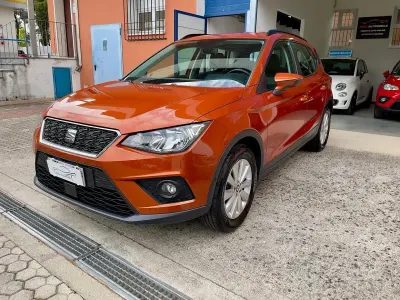 Käytetty Seat Arona Style 90 HP (66 kW) 2020 Oranssi Katumaasturi