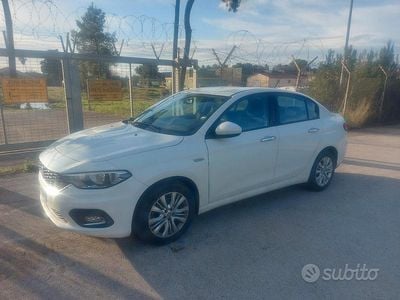Usata Fiat Tipo Lounge 95 CV (69 kW) 2016 Berlina