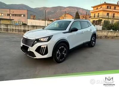 Usata Peugeot 2008 Allure 101 CV (74 kW) 2024 Bianco SUV