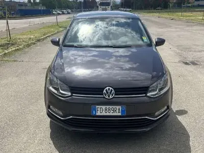 Usata VW Polo Comfortline 75 CV (55 kW) 2016 Berlina