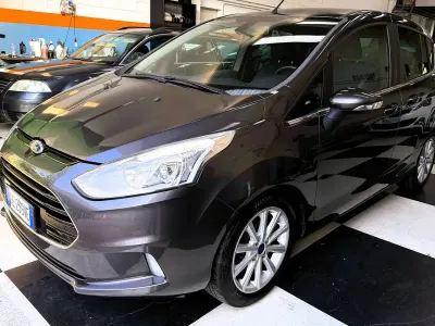 Usata Ford B-MAX Titanium 87 CV (63 kW) 2016 Magnetic grey metallizzato Monovolume