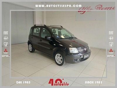 Nero Usata 2010 Fiat Panda Emotion Utilitaria | 4890 € (Buon prezzo)