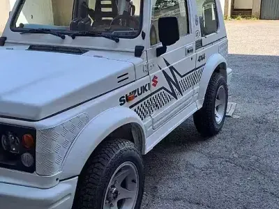 Usata Suzuki Samurai 69 CV (50 kW) 2000 Bianco SUV