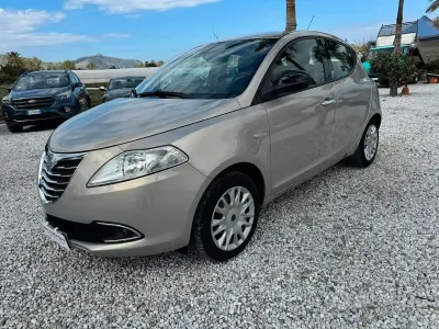 Begagnad Lancia Ypsilon 60 HK (44 kW) 2012 Halvkombi