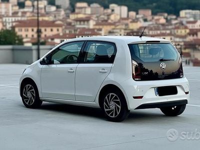 Usata VW up! Move 60 CV (44 kW) 2019 Bianco Utilitaria