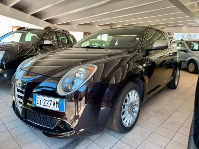 Usata Alfa Romeo MiTo Progression 85 CV (62 kW) 2015 Marrone Utilitaria