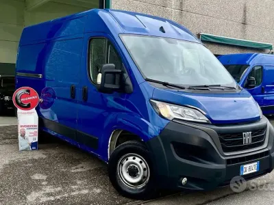 Usado Fiat Ducato 33 140 HP (102 kW) 2022 Azul Van