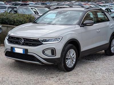 Usata VW T-Roc 110 CV (80 kW) 2024 Beige SUV