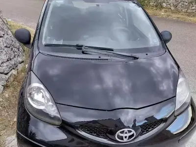 Usata Toyota Aygo 68 CV (50 kW) 2006 Nero Utilitaria
