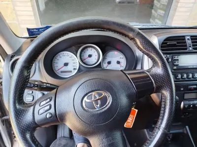Usata Toyota RAV4 Sol 116 CV (85 kW) 2004 Grigio SUV