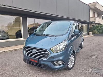 Usata Ford Tourneo Titanium 185 CV (136 kW) 2021 Blu/azzurro Monovolume