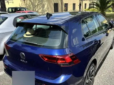 Usata VW Golf VIII 110 CV (80 kW) 2021 Blu Berlina
