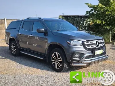 Usata Mercedes X250 190 CV (139 kW) 2018 Grigio Pick-up