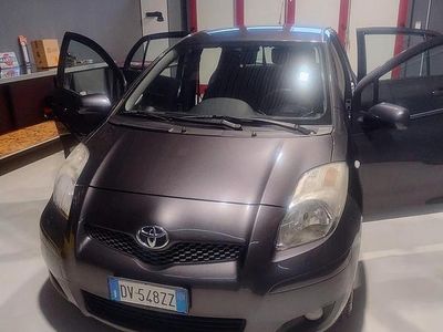 Usata Toyota Yaris Sol 2009 Grigio Utilitaria