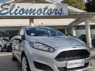 Usata Ford Fiesta Business Edition 75 CV (55 kW) 2017 Argento Utilitaria