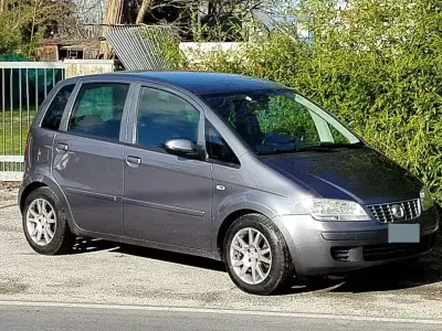 Usata Fiat Idea 77 CV (56 kW) 2010 Grigio Monovolume