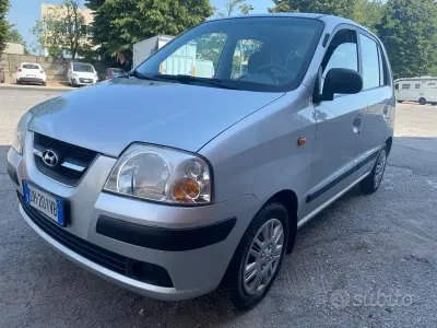 Usata Hyundai Atos Active 63 CV (46 kW) 2007 Grigio Utilitaria