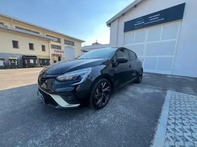 Usata Renault Clio V 91 CV (66 kW) 2023 Nero Berlina