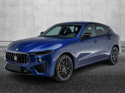 Usata Maserati 430 430 CV (316 kW) 2024 Blu/azzurro Station wagon