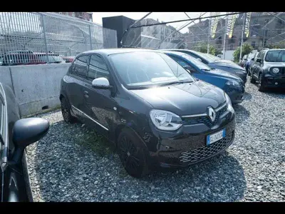 Usata Renault Twingo Urban 60 kW (82 CV) 2022 Grigio chiaro Utilitaria