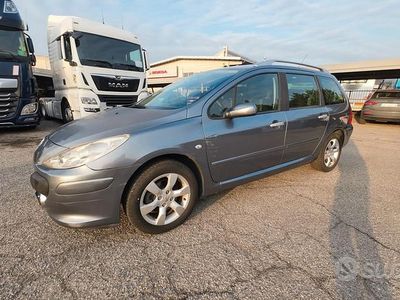 Grigio Usata 2005 Peugeot 307 Station wagon | 2000 € (Buon prezzo)