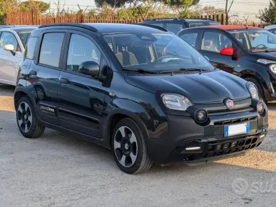 Usata Fiat Panda Cross Cross 70 CV (51 kW) 2025 Verde Utilitaria