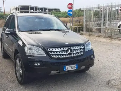 Usata Mercedes ML280 190 CV (139 kW) 2007 Nero SUV