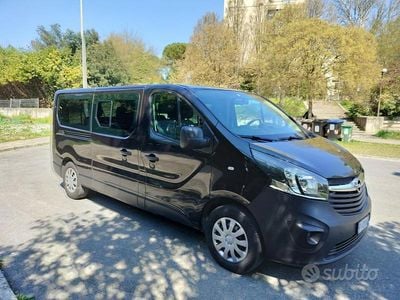Usata Opel Vivaro 125 CV (91 kW) 2017 Nero Monovolume