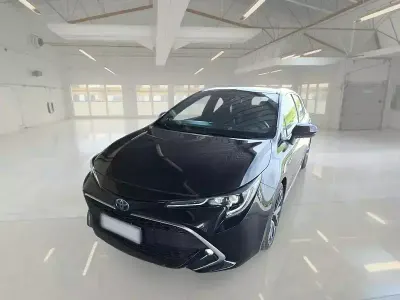 Usata Toyota Corolla Lounge 152 CV (111 kW) 2021 Station wagon