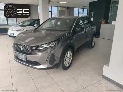 Usata Peugeot 3008 Active 131 CV (96 kW) 2023 Grigio SUV