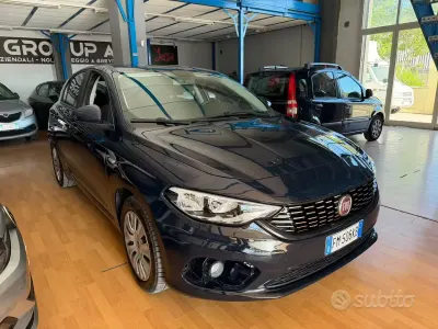 Usata Fiat Tipo Business 95 CV (69 kW) 2017 Blu Berlina