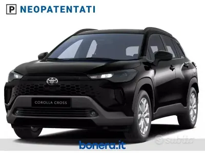 Nuova Toyota Corolla Cross 140 CV (102 kW) 2026 Nero SUV