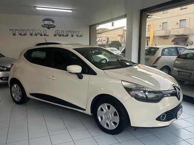Usata Renault Clio IV 75 CV (55 kW) 2015 Bianco Berlina
