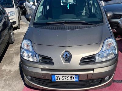 Usata Renault Modus Dynamique 74 CV (54 kW) 2009 Grigio Monovolume
