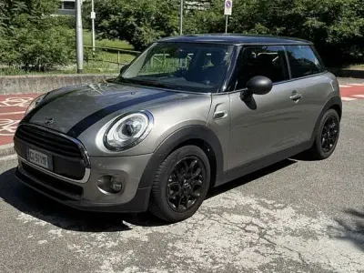 Usata Mini One D Business 95 CV (69 kW) 2018 Utilitaria