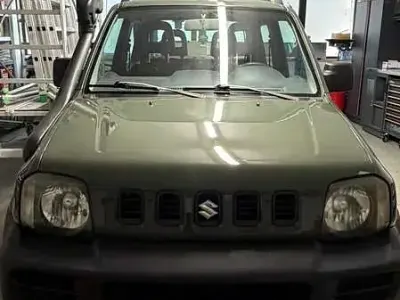 Usata Suzuki Jimny 86 CV (63 kW) 2008 Verde SUV