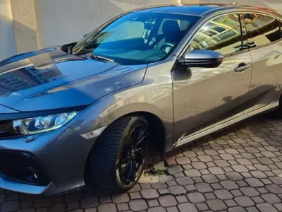Usata Honda Civic Elegance 129 CV (94 kW) 2019 Berlina