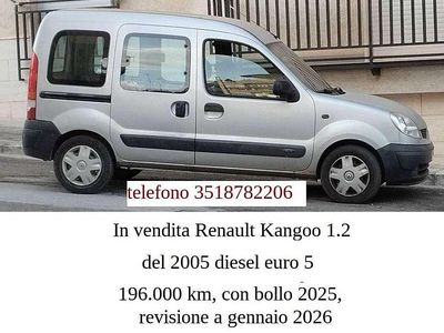 Usata Renault Kangoo 82 CV (60 kW) 2005 Argento Monovolume
