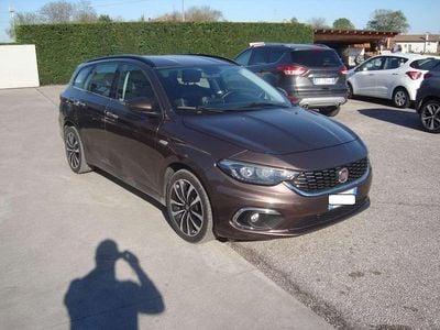 Usata Fiat Tipo Business 120 CV (88 kW) 2017 Marrone Station wagon