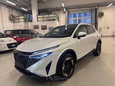 Bianco metallizzato Nuova 2025 Nissan Qashqai N-Connecta SUV | 31.500 € (Molto cara)