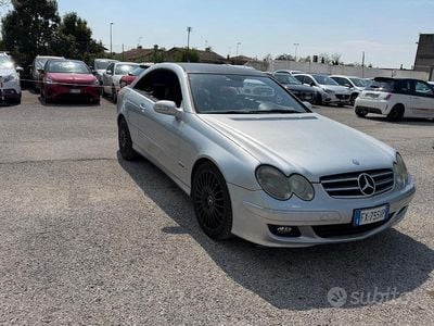 Occasion Mercedes CLK220 Avantgarde 149 ch (109 kW) 2008 Gris Coupé