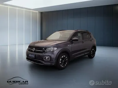 Usata VW T-Cross Sportline 95 CV (69 kW) 2023 Grigio SUV