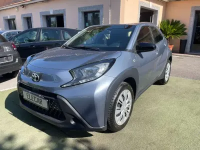 Usata Toyota Aygo X Active 72 CV (52 kW) 2025 Antracite SUV